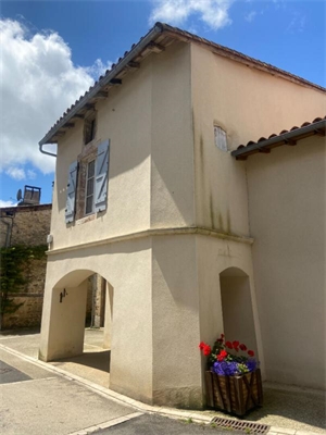 maison de village à la vente -   16700  NANTEUIL EN VALLEE, surface 64 m2 vente maison de village - UBI429016763